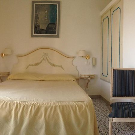 Hotel Villa Delle Palme In Positano Zimmer foto
