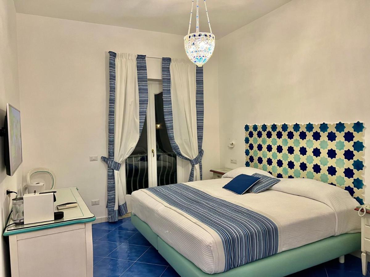 Hotel Villa Delle Palme In Positano Exterior foto