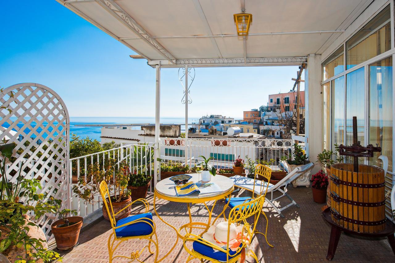 Hotel Villa Delle Palme In Positano Exterior foto